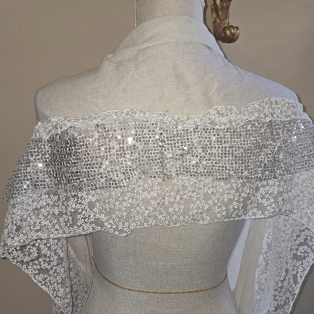 FROM THE GOOD BEAD Elegant Cream Shawl Lace Silver Sequin Details New with tags